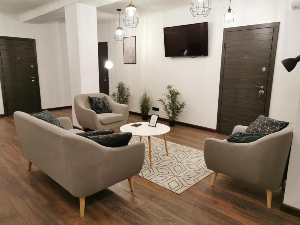 Style Hotel Ungheni Targ Zewnętrze zdjęcie